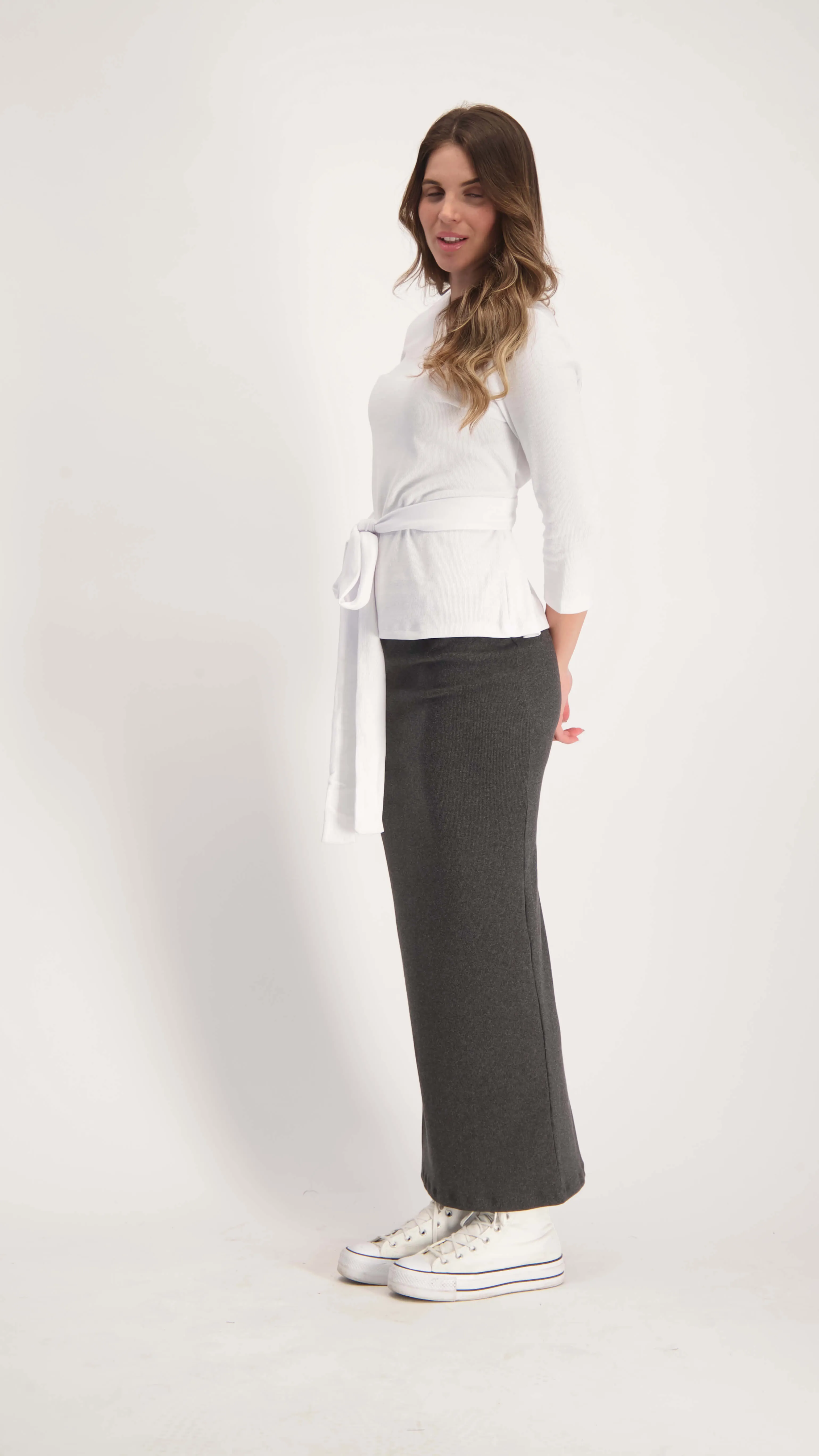 Belted Ribbed T-Shirt / White