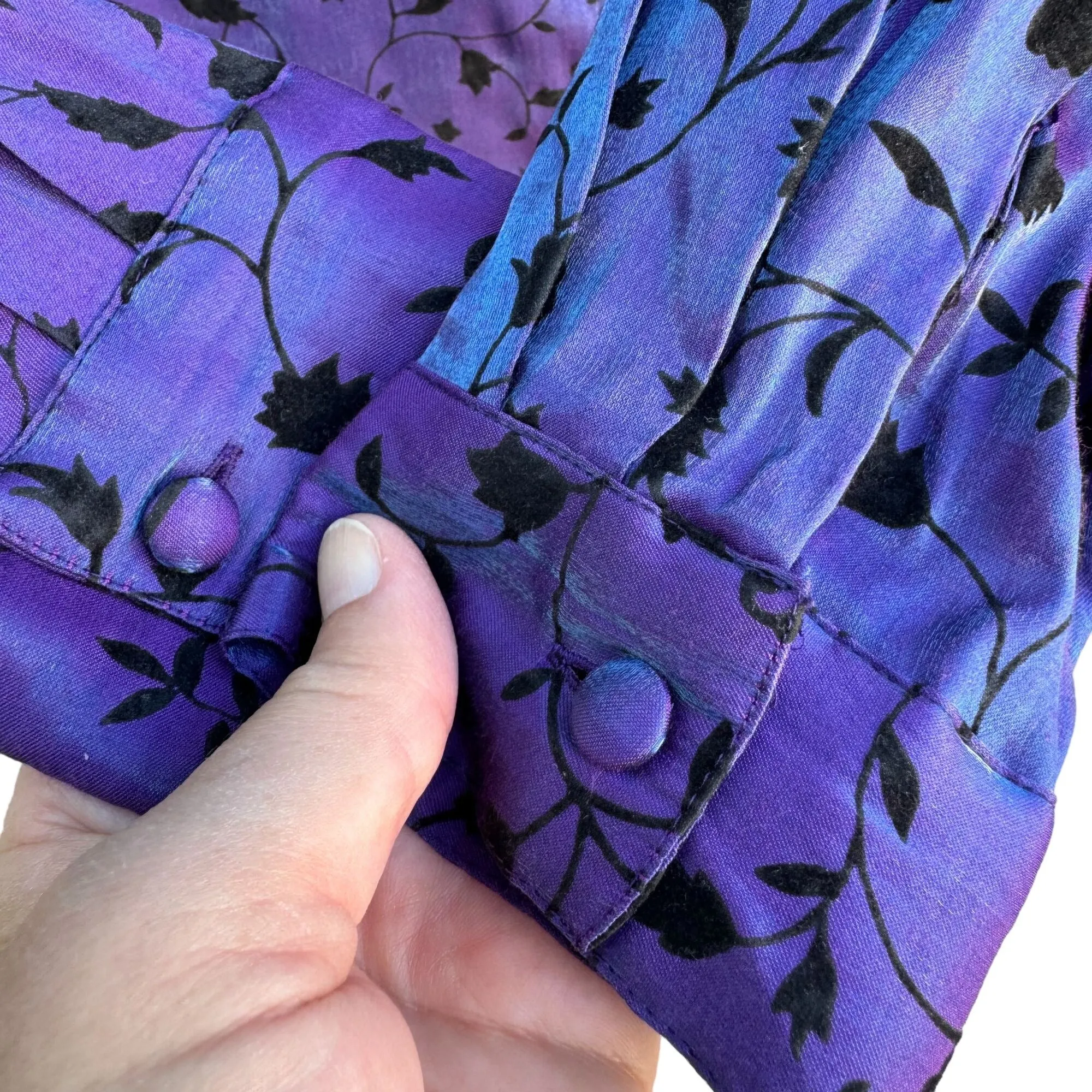 Notations Vintage Womens Irridescent Purple Black Velvet Floral Button-Up Blouse