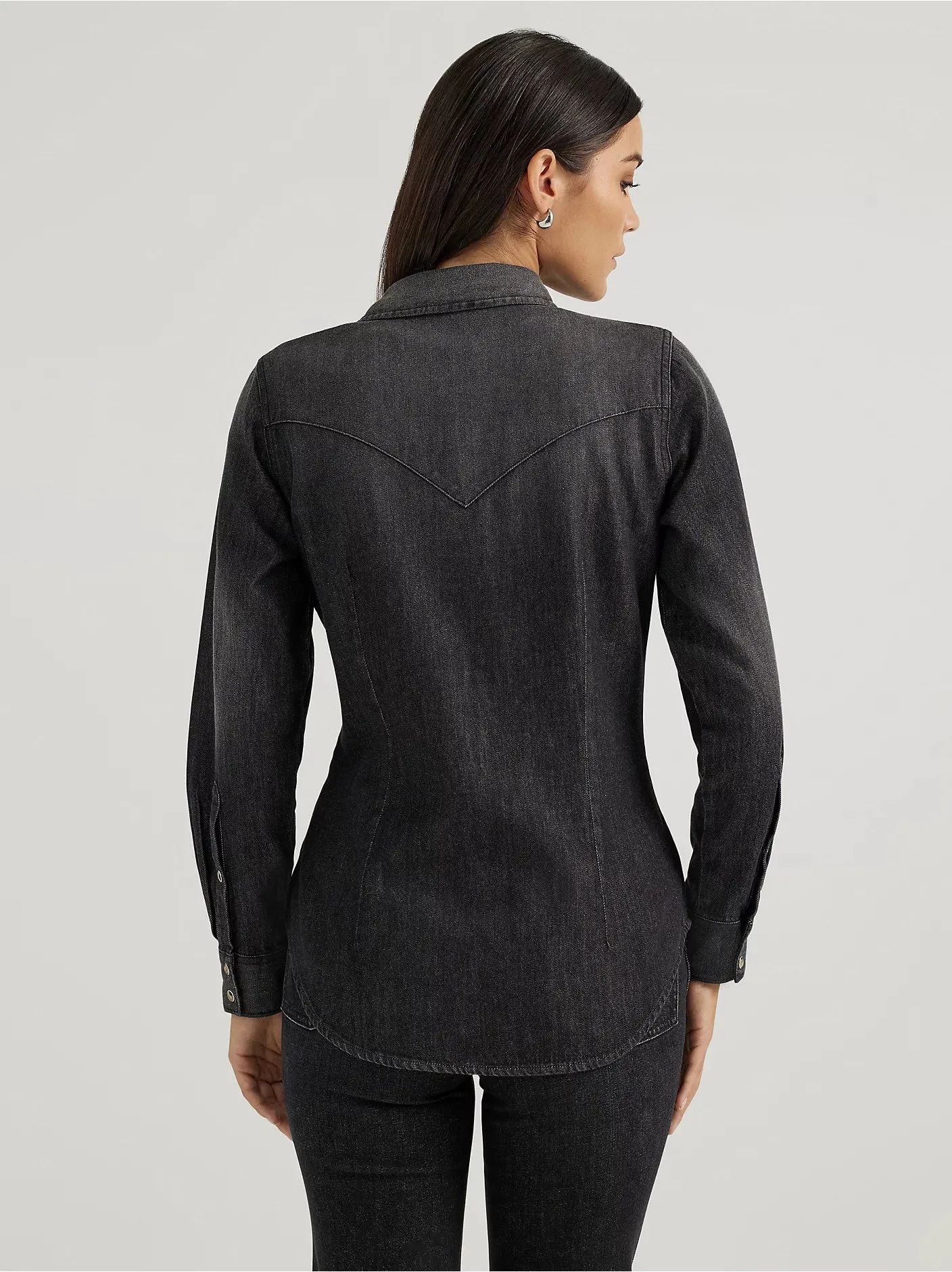 Women's Wrangler Retro Black Denim Snap Shirt